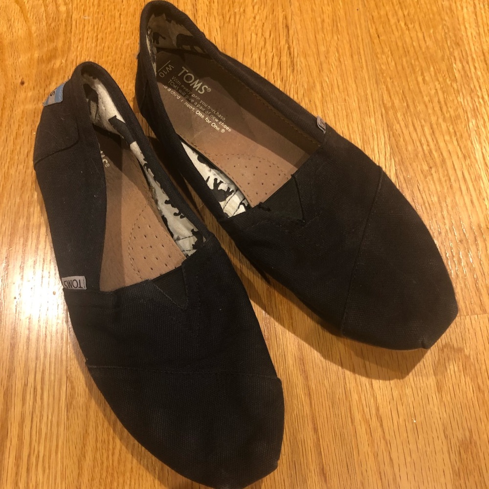 Black Toms